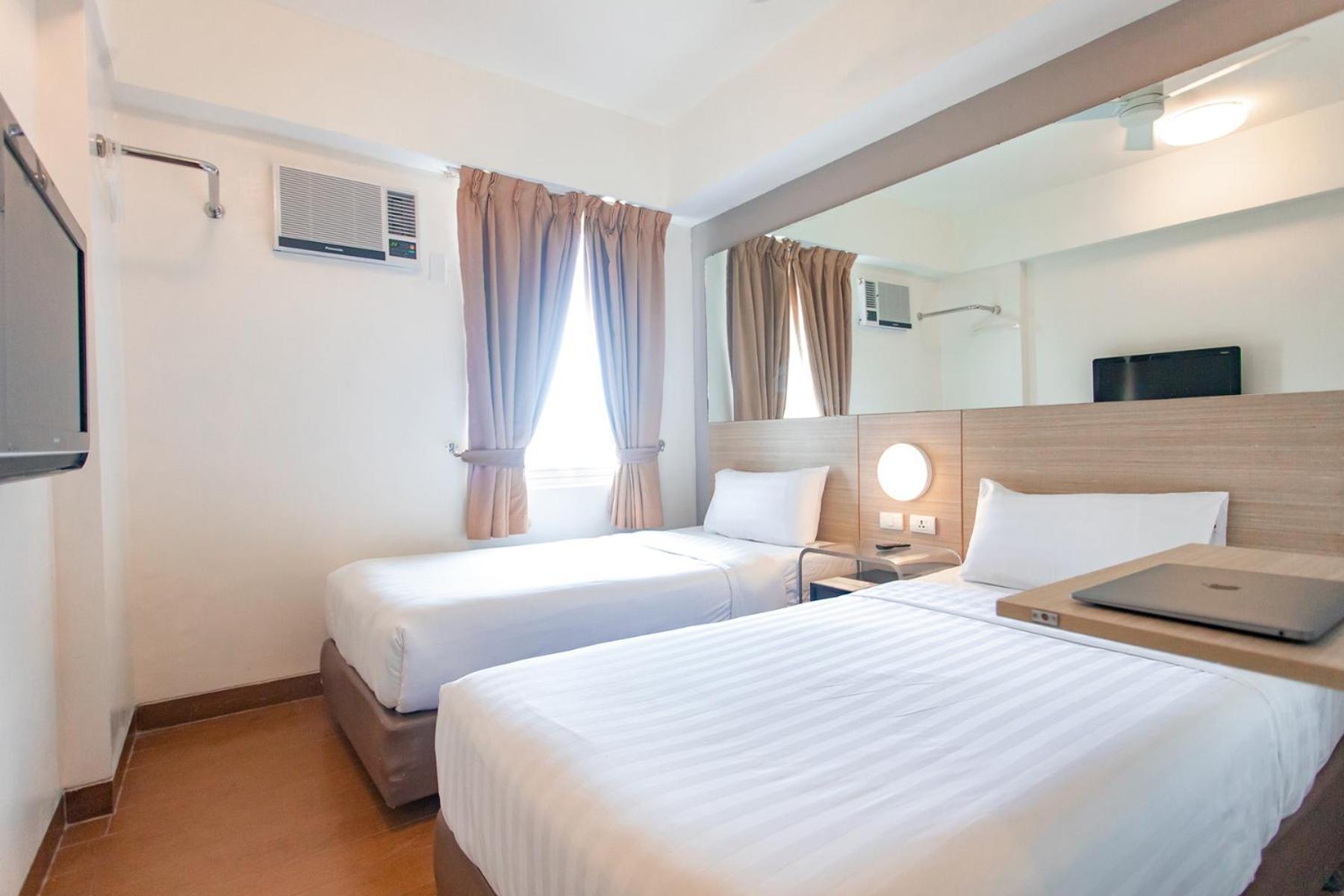 Red Planet Makati Avenue Manila Hotell Makati City Exteriör bild