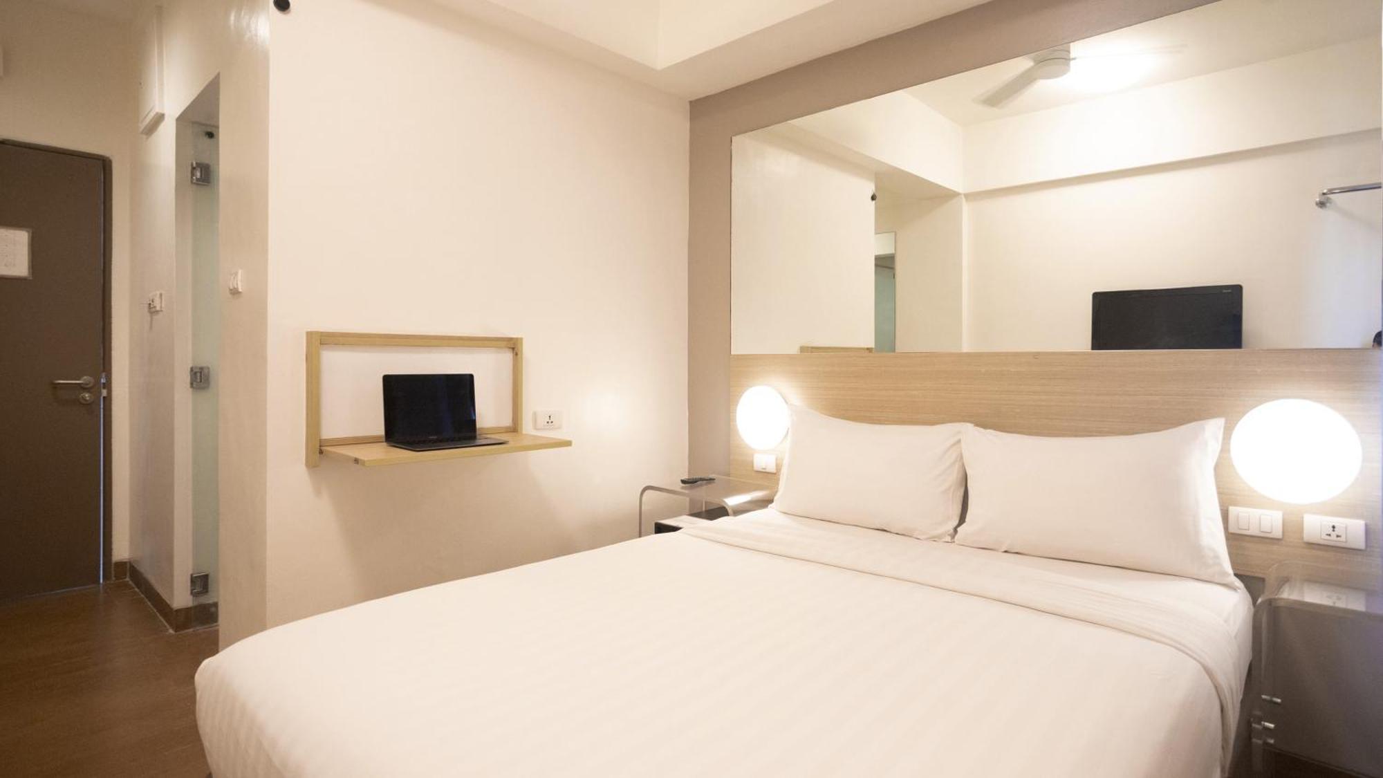 Red Planet Makati Avenue Manila Hotell Makati City Exteriör bild