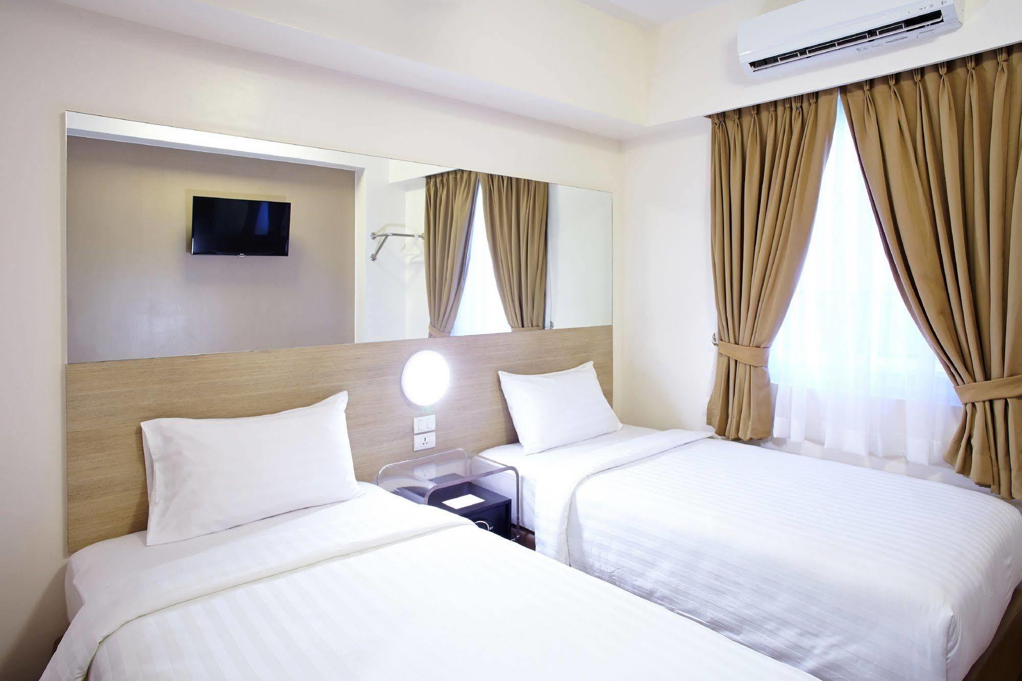 Red Planet Makati Avenue Manila Hotell Makati City Exteriör bild